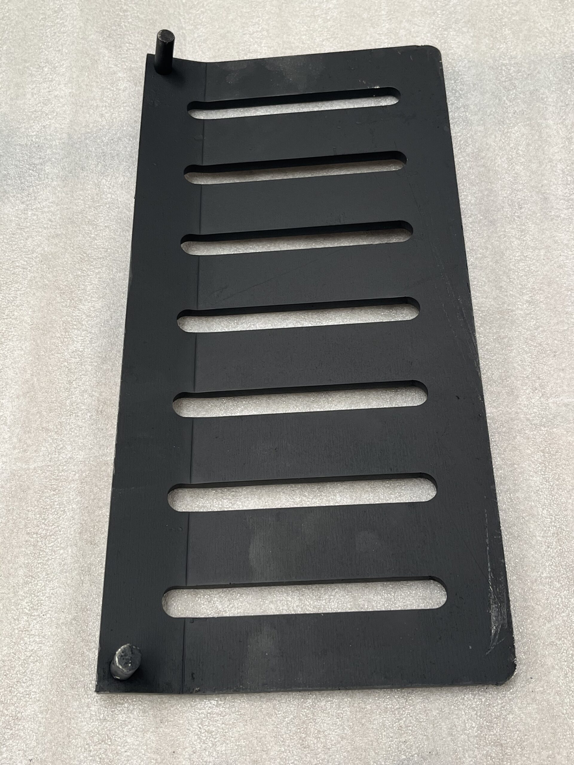 Stoker fire front transition grate